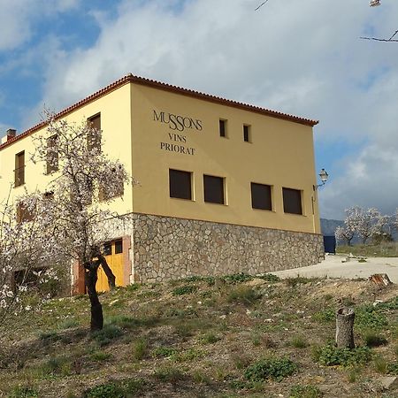 Hostal Restaurant Mussons Vins Poboleda Exterior foto